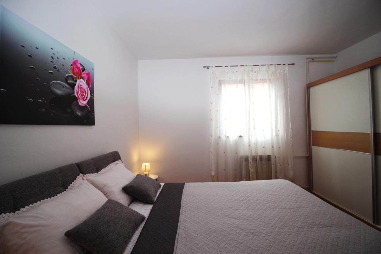 Apartment Zara Exterior foto