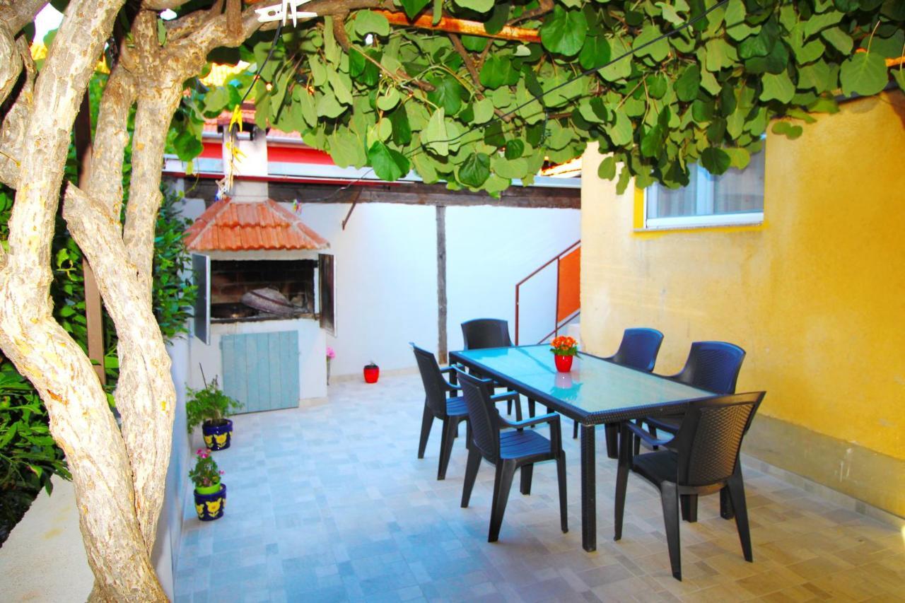 Apartment Zara Exterior foto